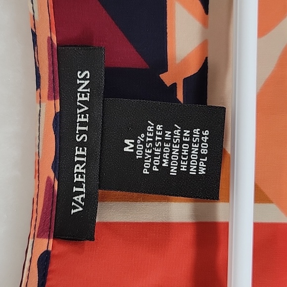 NWOT Valorie Stevens Long Sleeve  Pullover Blouse Size M - Picture 2 of 9